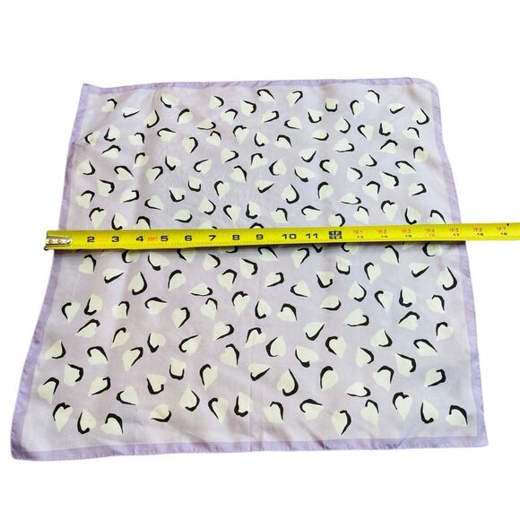 MaxMara Weekend Italian Silk Scarf Pastel Purple Abstract Heart Print Twilly - Picture 6 of 6